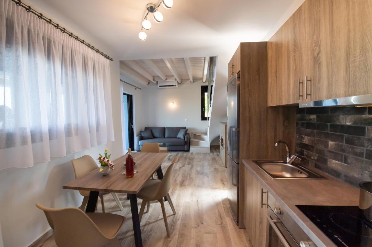 Blue House Luxury Apartment Nikiana Exterior foto