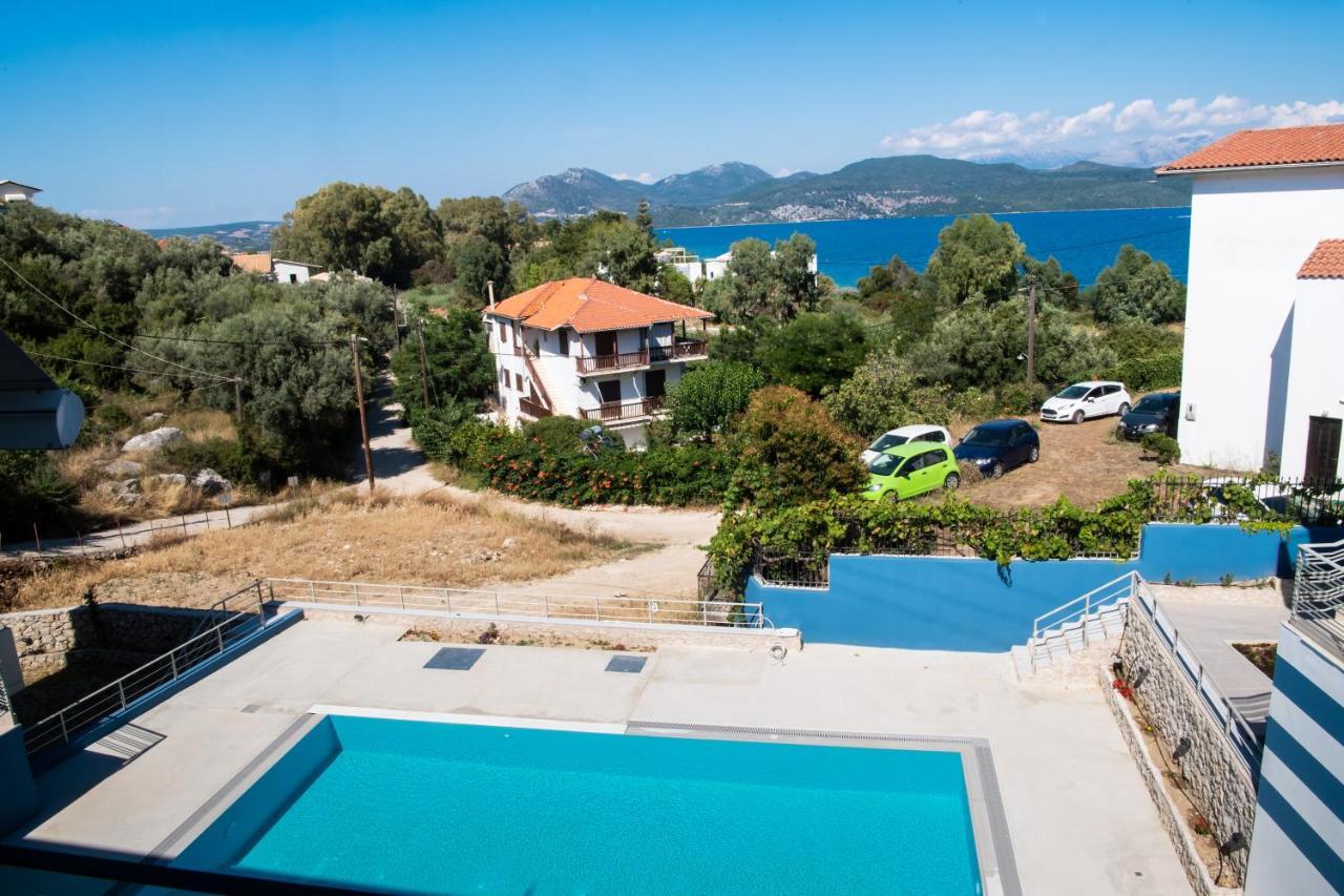 Blue House Luxury Apartment Nikiana Exterior foto