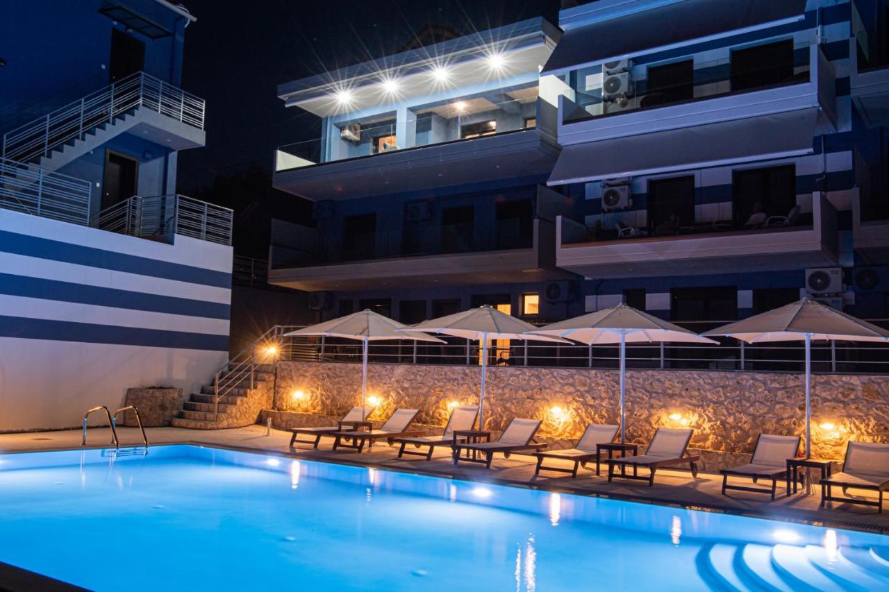 Blue House Luxury Apartment Nikiana Exterior foto